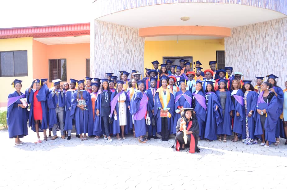 Group photograph of the Chancellor with the Graduates